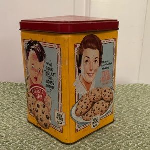 Antique cookie jar